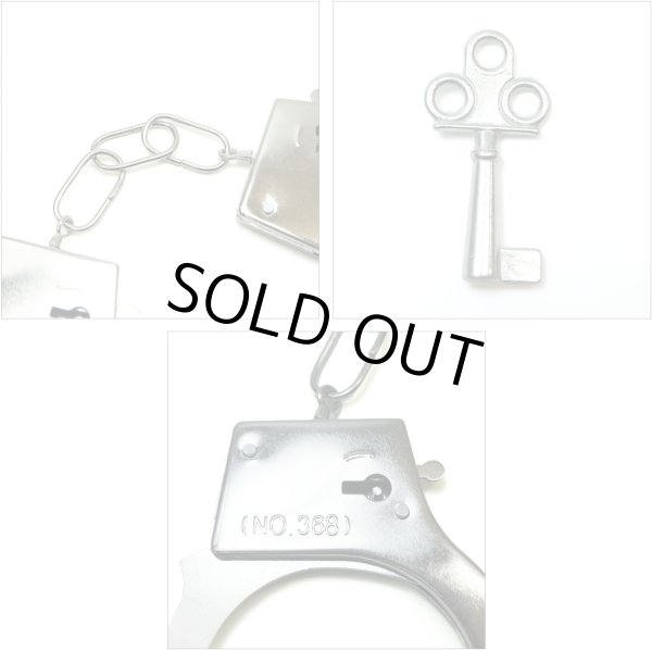 画像6: 手錠 金属製 ハンドカフ 手枷 安全装置付き 警察 コスプレ パーティー イベント ハロウィン 仮装 舞台 演出 TJO-002 (6)