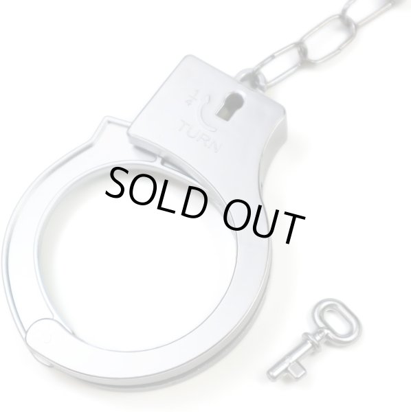 画像5: 手錠 プラスチック製 ハンドカフ 2個セット 手枷 警察 コスプレ パーティー イベント ハロウィン 仮装 舞台 演出 TJO-009 (5)